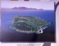 ... fahren wir zur ehemaligen Gef&auml;ngnisinsel Robben Island