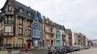 Wegen dieser Villen kommen viele Touristen nach Mers-les-Bains