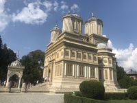 Die aussergew&ouml;hnliche Kirche Curtea in Argeș ist uns ein Halt wert